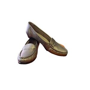 SOFT SPOTS SILVER LOAFERS, SIZE 9 NARROW